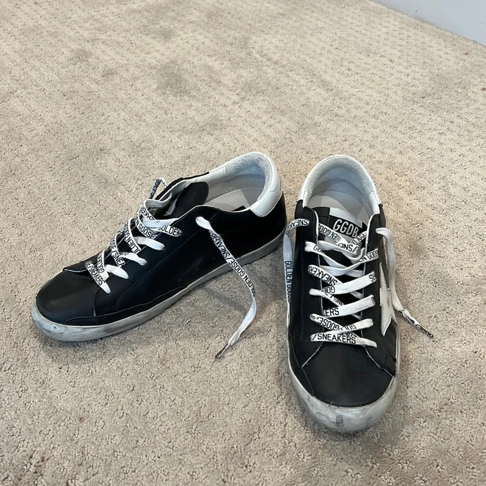 Golden Goose Superstar Low Top Sneaker - Picture 3 of 7
